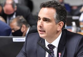 Rodrigo Pacheco solicita vacinas estocadas à vice-presidente dos EUA