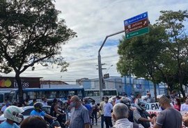 Novo protesto dos ex-funcionários da Veleiro bloqueiam novamente a Fernandes Lima nesta semana