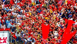 Lula encerra campanha no Rio sem presença de Eduardo Paes