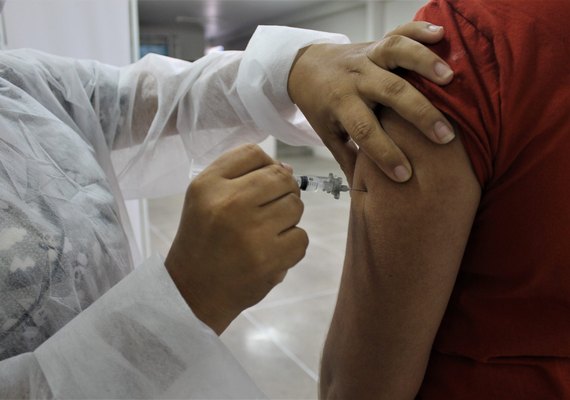 Penedo faz última chamada para imunização contra a Covid-19 de algumas categorias