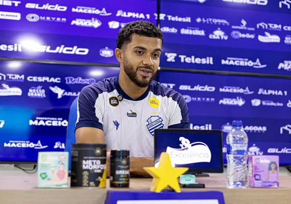 Félix Jorge celebra titularidade e projeta futuro do CSA na Série D