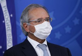 Governo pagará auxílio emergencial em caso de segunda onda, diz Guedes