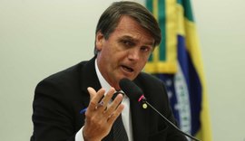 Bolsonaro reage a fala de Huck e cita compra de jatinho