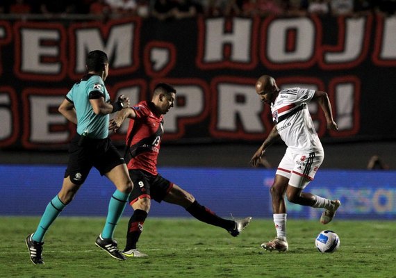 Sul-Americana: Atlético-GO abre vantagem sobre São Paulo na semifinal; veja gols