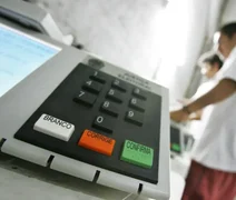 TSE volta a proibir celular, mesmo desligado, na cabine de votação