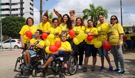 Com Funcae e Pestalozzi, Teca Nelma participa de caminhada em alusão à semana da pessoa com deficiência
