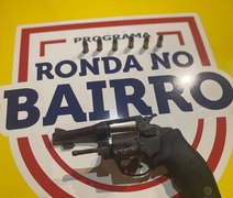 Ronda no Bairro detém jovem suspeito de roubar moto, relógio e celular na Pajuçara