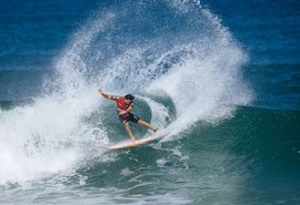 Dora e Chianca avançam às semifinais da etapa da WSL em Saquarema