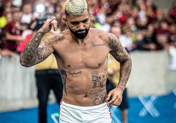 Narrador chama Gabigol de ''gostoso'' e jogador liga para agradecer
