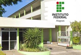 Ifal inicia novos processos seletivos simplificados para professor substituto com salários de R$ 3.412,63