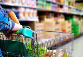 Grupo Alimentação e Bebidas sobe 7,81% em 12 meses no IPCA