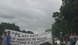 Indígenas voltam a protestar e bloqueiam trecho da BR-101 em Joaquim Gomes