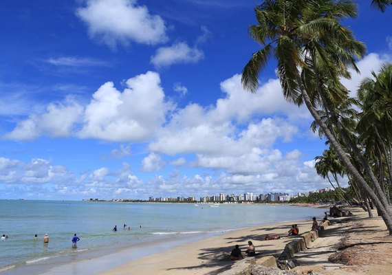 Em Portugal, Prefeitura de Maceió promove turismo e fortalece voo da TAP