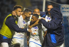 Com gol de Dellatorre, CSA empata com o Avaí e retorna ao G-4