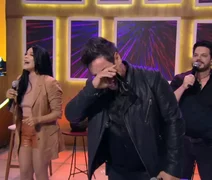 Vocalista do Calcinha Preta chora ao homenagear Paulinha em programa de TV; veja o vídeo