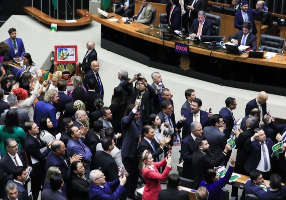 Câmara aprova marco temporal de demarcação de terras indígenas