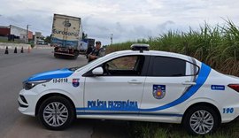 Fiscalização autua caminhões de transporte de carga e retém mercadorias avaliadas em R$ 135 mil