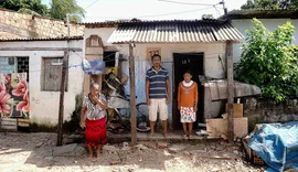 Famílias adoecem em bairro esquecido pela CPI em Maceió, enquanto a Braskem trava realocação