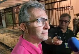 No velório do Rei, Neto critica ausência de Tite e 'turma do penta'