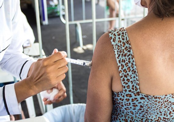 Recorde: Maceió vacinou 6.653 pessoas apenas na quinta-feira (1)