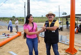 Prefeito de Rio Largo vistoria a implantação e revitalização dos abrigos de ônibus
