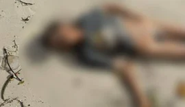 Corpo com marcas de perfuração é encontrado por populares na Praia da Avenida, em Maceió