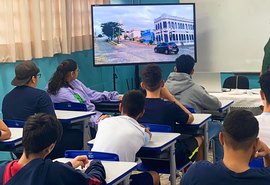 Escritora viçosense apresenta potencialidades da cidade alagoana durante palestra em SP