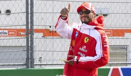 Hamilton pede desculpas à Ferrari e promete melhorar postura na Fórmula 1