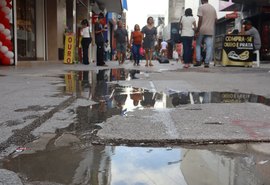 Comerciantes do Centro de Maceió clamam por reformas urgentes no calçadão