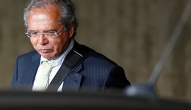 Guedes admite prorrogar auxílio emergencial por um ou dois meses