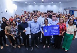 Pilar lança programa para erradicar analfabetismo e abre inscrições para bolsas