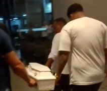 Mãe denuncia falhas em atendimento após perder bebê durante parto em Maceió