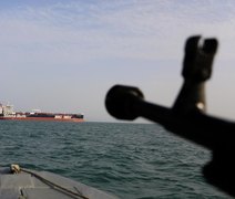 Petróleo ultrapassa US$ 100 com agravamento de conflitos no Oriente Médio