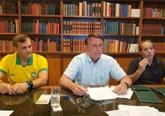 Bolsonaro anuncia veto a PL permitindo venda de terras a estrangeiros