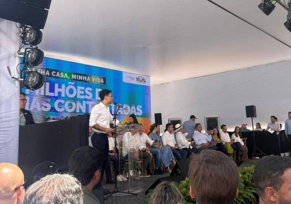 Briga política, entrega de chaves e aliança firmada: confira os destaque de Lula em Maceió