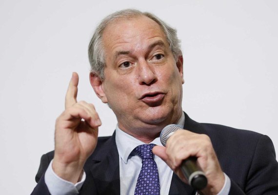 Querem resolver eleição nos gabinetes ou em celas, diz Ciro Gomes