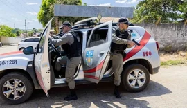 Polícia resgata 11 pessoas de clínica de reabilitação no Santa Amélia