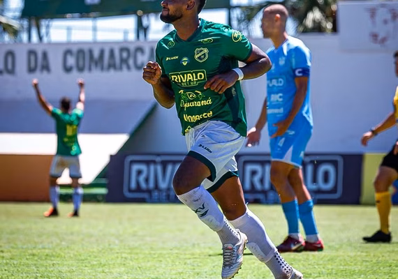 CSA deve fechar com mais um zagueiro após suspense sobre Lucão