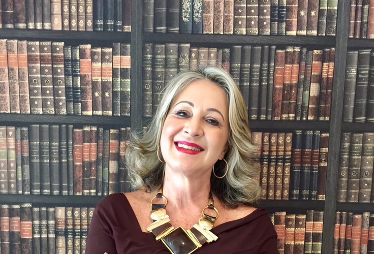 Betth Ripolli lança hoje o livro “A Inteligência Artificial & Eu” em São Paulo