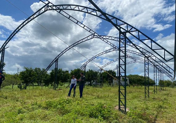 Expo Bacia inova com torneio leiteiro em Compost Barn para agricultura familiar