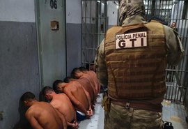 Polícia Penal impede fuga de 20 detentos do Presídio do Agreste