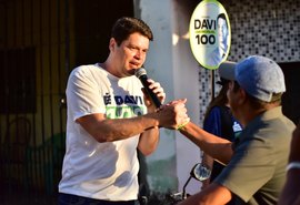 Davi Davino cresce e encurta distância para líderes na disputa ao Senado