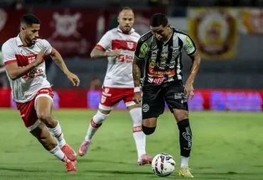 Virada cruel no Rei Pelé amplia jejum e afunda CRB na Série B