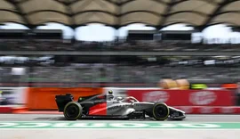 F1 altera software de motores para chuva após falha na prova da Malásia