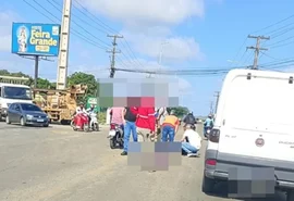 Colisão entre duas motos deixa três mulheres feridas em Arapiraca