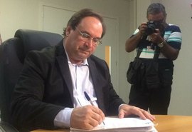 Luciano Barbosa pode desistir da disputa pela prefeitura de Arapiraca