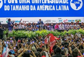 Lula participa de congresso da UNE e promete mais universidades