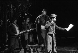 Diteal lança espetáculo Esperando Godot no Youtube do Teatro Deodoro