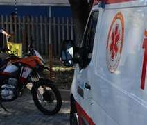 Foragido é atacado a facadas pela ex-companheira e socorrido em Rio Largo