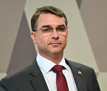 Flávio Bolsonaro não assina carta contra trabalho escravo